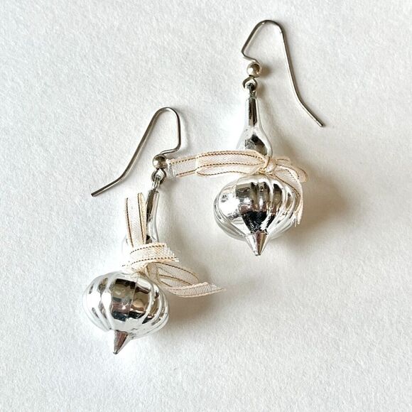 Silver Tone Christmas Earrings Ornament Ball Drop Dangle Hook Holiday Winter - Picture 1 of 13